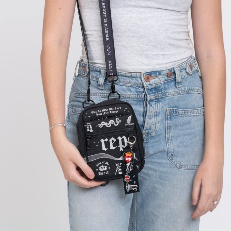 Corriza Reputation Crossbody Bag with Tumbler Strap - Image 10